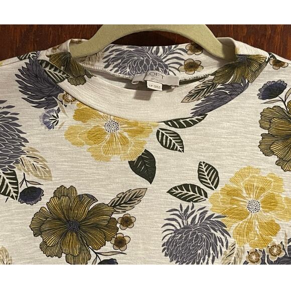 Loft Outlet Large Petite Top Off White Floral Mock Turtleneck with Short Sleeves - Picture 5 of 7